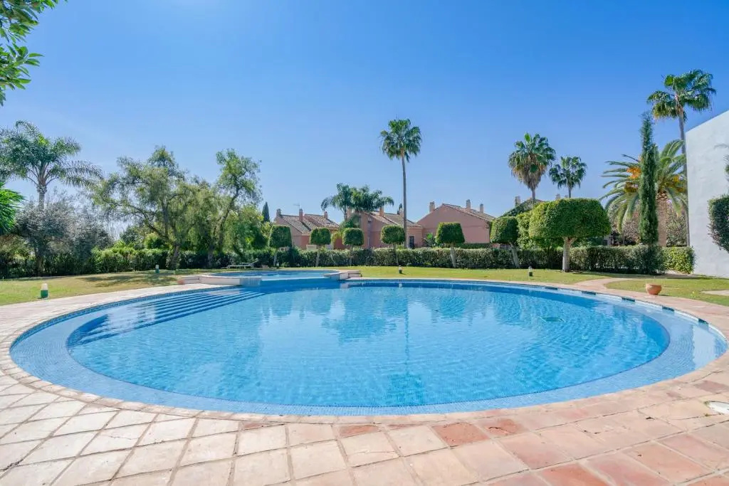 OleHolidays Guadalmina Golf Plaza
