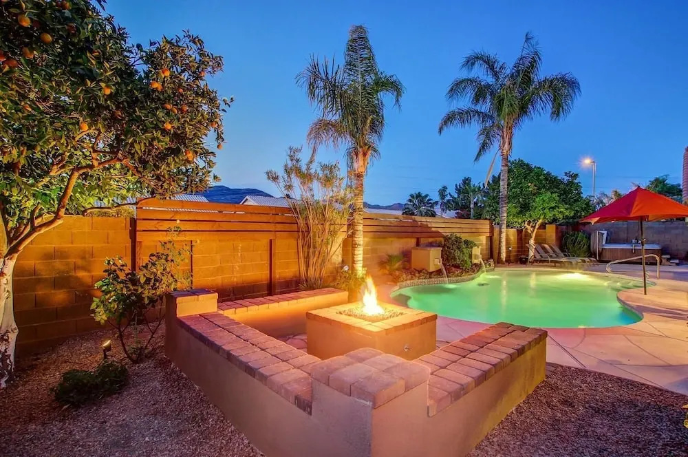 SLS Cactus Acres - FREE Heated Pool, Boccie, Spa & Pool Table.