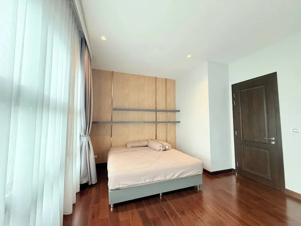 Luxury House Near Suvarnabhumi Airport
