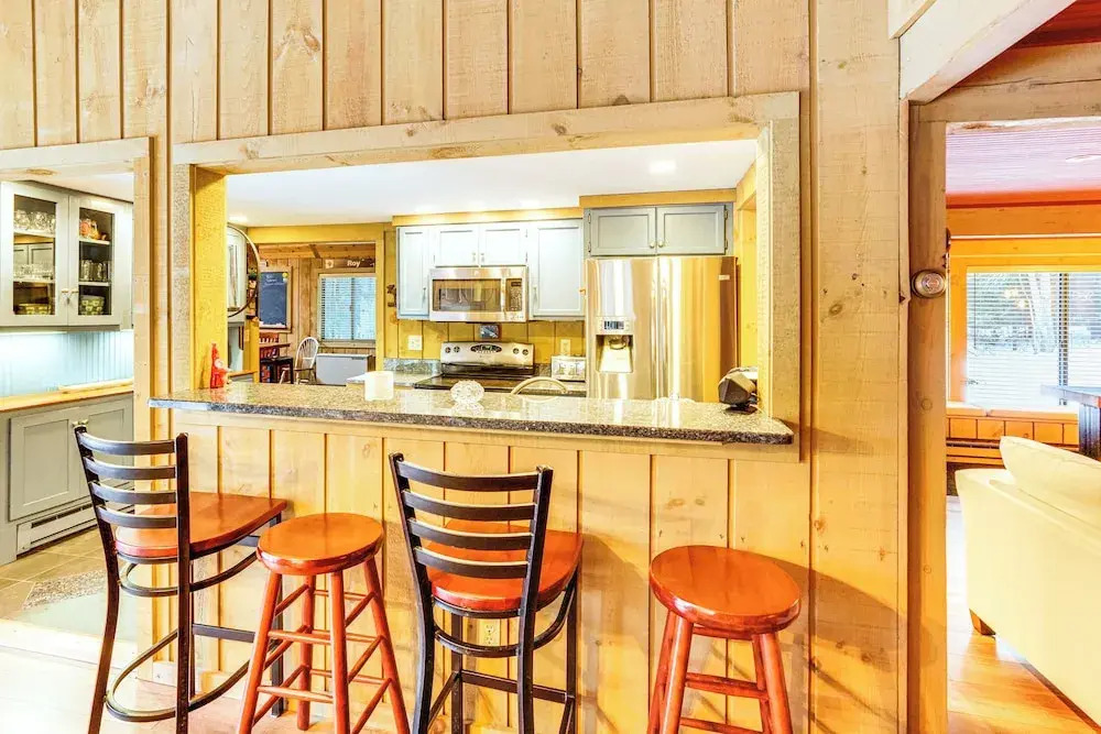 5 Mi to Ski: Family-friendly Home in West Dover!