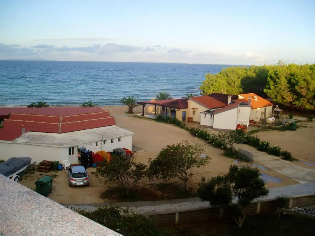 2 bedrooms appartement at Povljana 30 m away from the beach with sea view furnished balcony and wifi