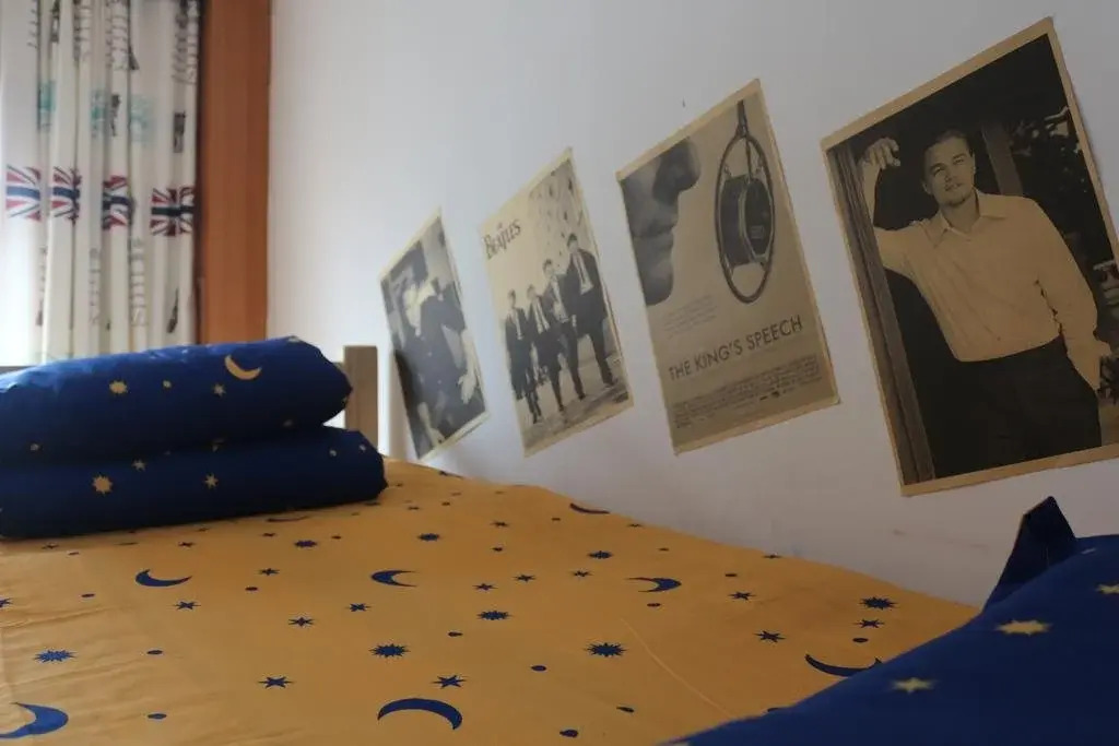 Yiluxiangxi Hostel