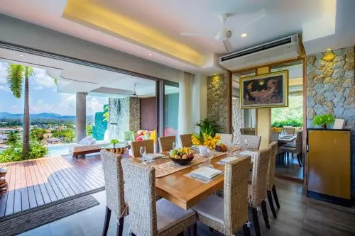 Sea view villa, Bangtao beach 4 Bedrooms