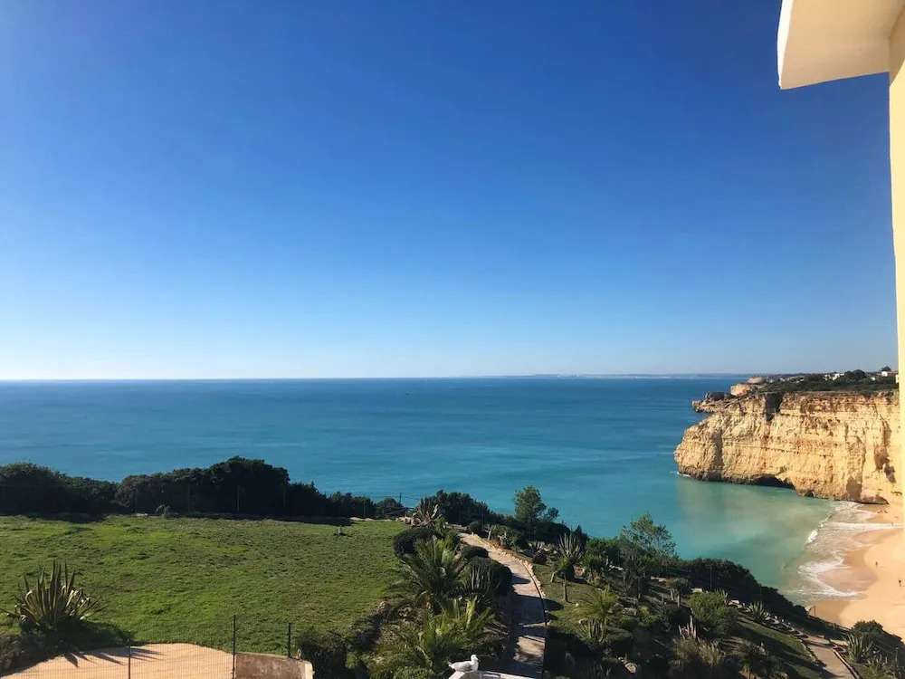 Apartment With one Bedroom in Carvoeiro, With Wonderful sea View and Furnished Terrace