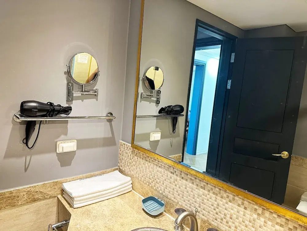 Centum City Hotel