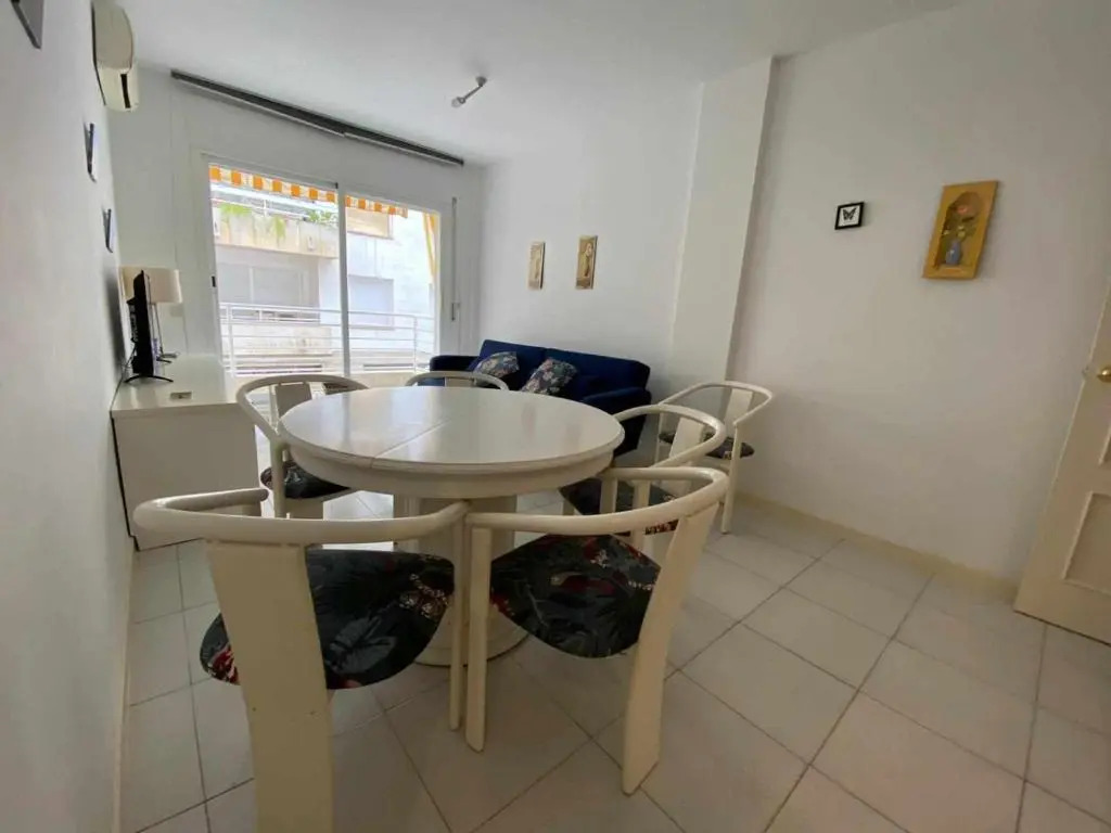 Nautic1-Apartamento renovado con A/A y parking