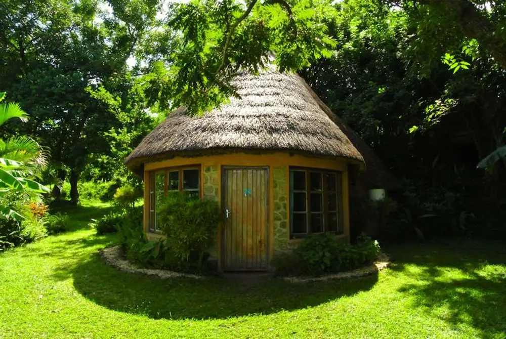Makuzi Beach Lodge