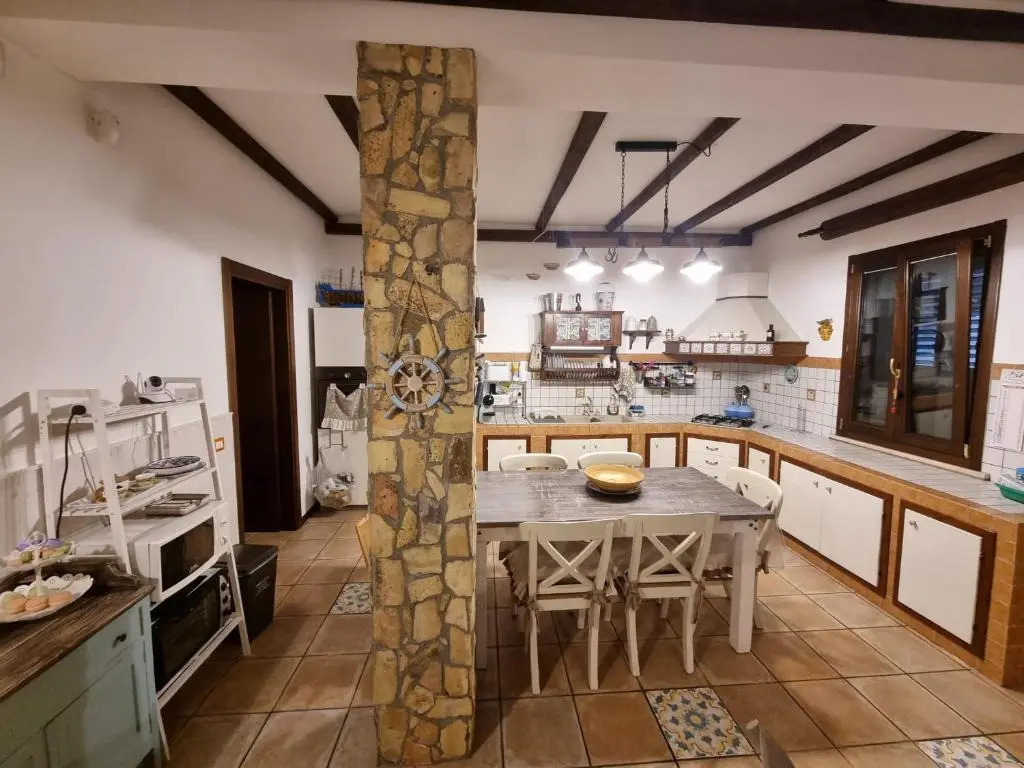 Comfortable Holiday House Close to the sea Down