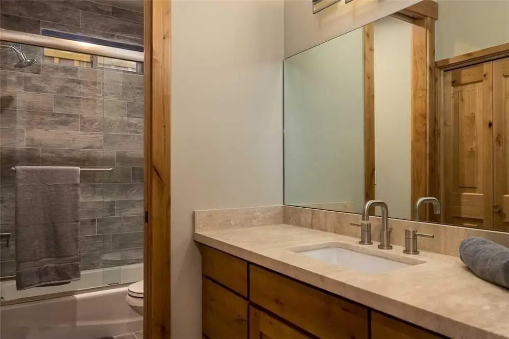 Gorgeous New Build W/bikes to Ride! #106