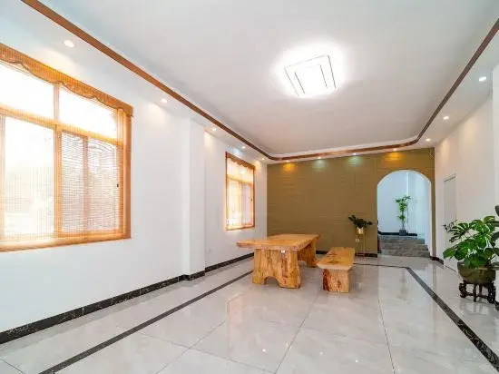 Xiyue Meiting Homestay (Beihai Laojie Beibu Gulf Square Branch)