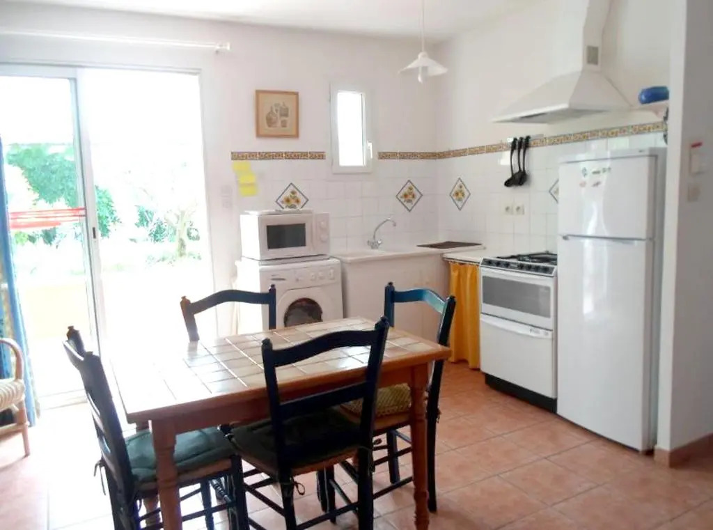 Maison de 2 chambres avec piscine partagee jardin clos et wifi a Vaison la Romaine