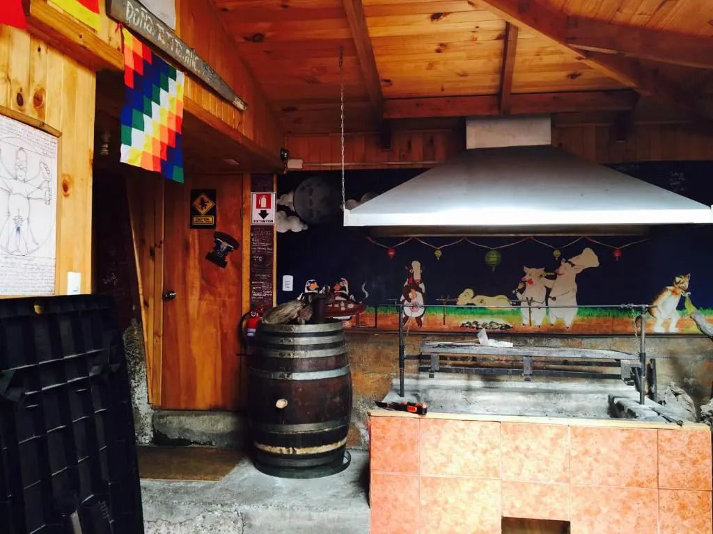 13 Lunas Hostel
