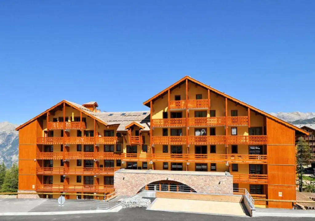 T2 RESIDENCE ANTARES 4* pieds des pistes