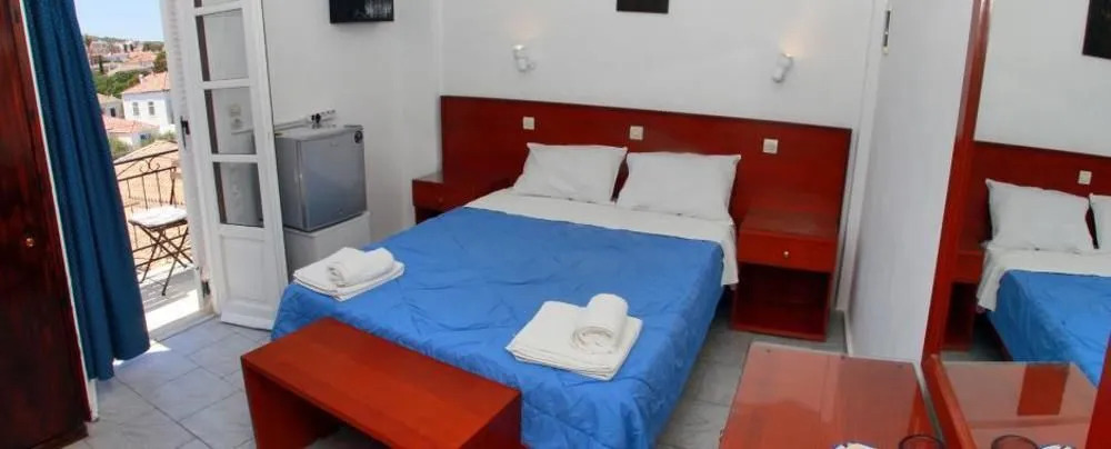 Tonia Hotel