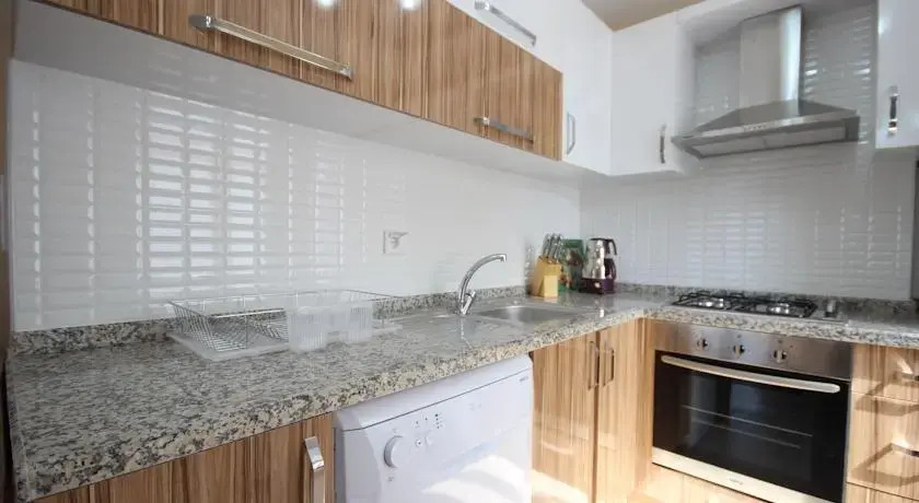 Look-O-More Residence