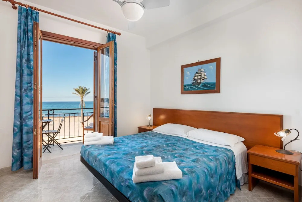 I Tre Golfi Beach Apartments