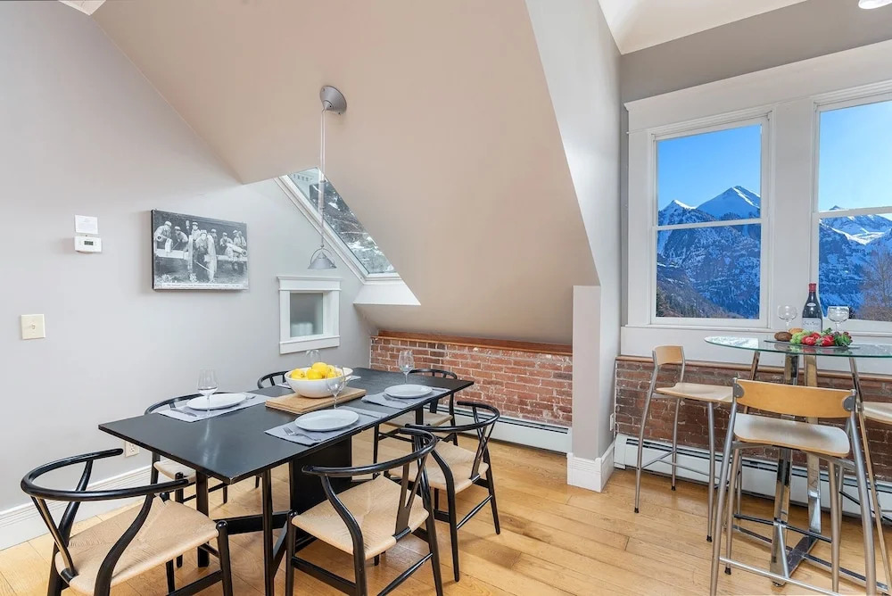 Ajax Loft 1 Bedroom Apts by RedAwning