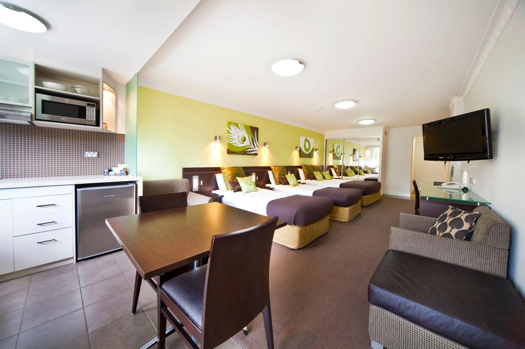 Hyde Park Inn