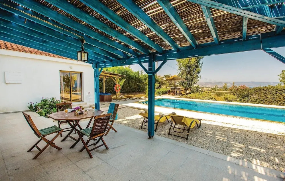 Stunning Home In Argaka With Wifi