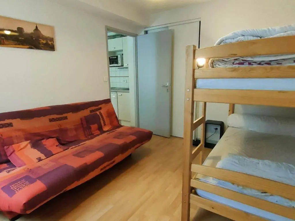 Appartement Cauterets, 3 pièces, 6 personnes - FR-1-234-253