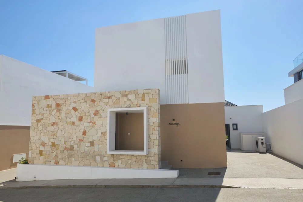 Holiday Home Protaras Aqua Pearl Villa AQ11 im Zentrum by Interhome
