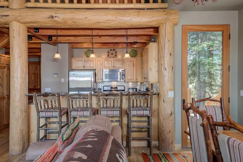 38a Cowboy Heaven 4 Bedroom Home by Moonlight Basin Lodging