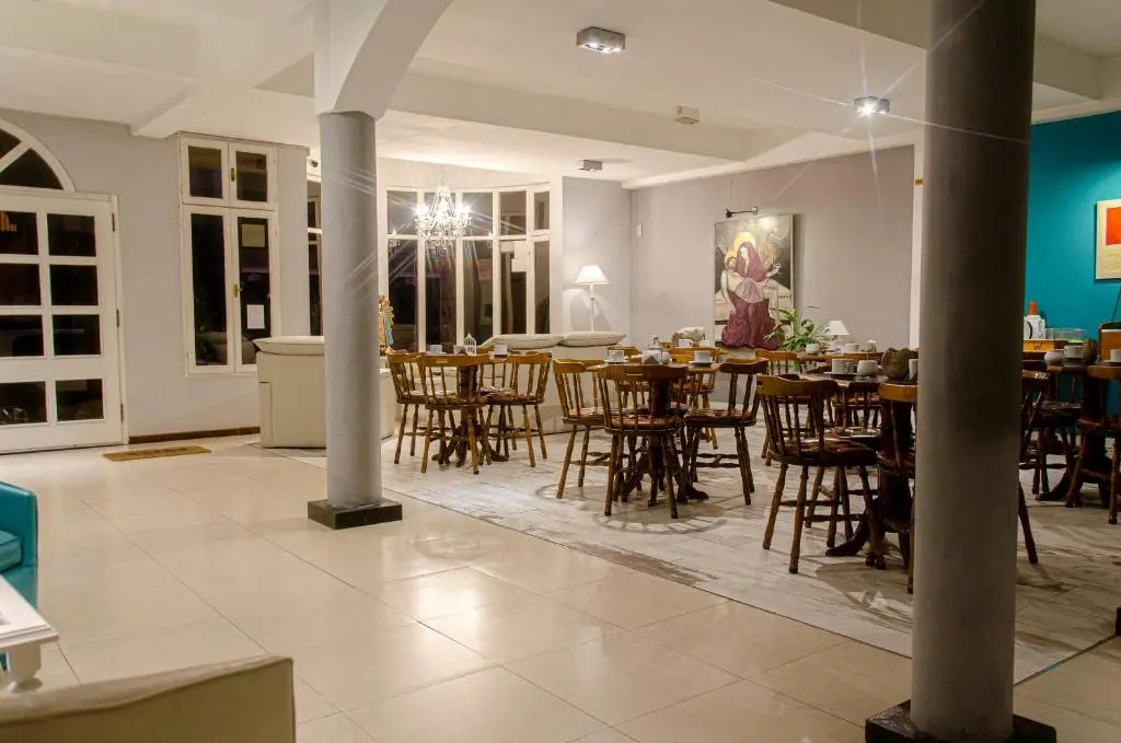 Los Monjes Hotel