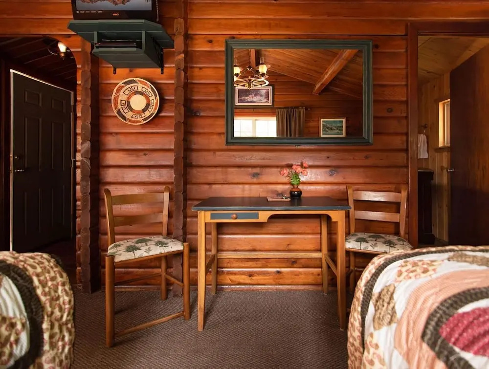 Lochsa Lodge