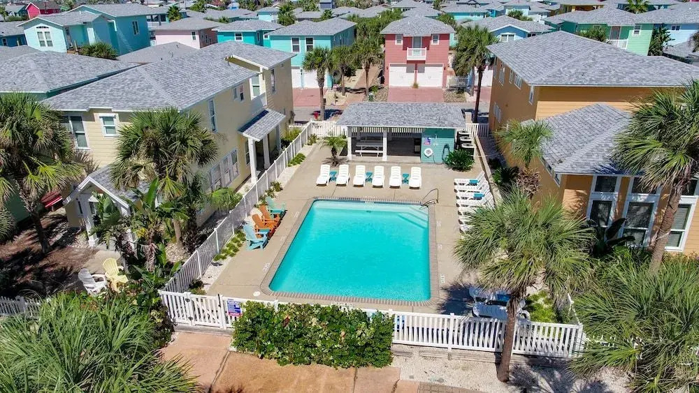 Popsicle's and Flip Flops VW8 4 Bedrooms 3.5 Bathrooms Home