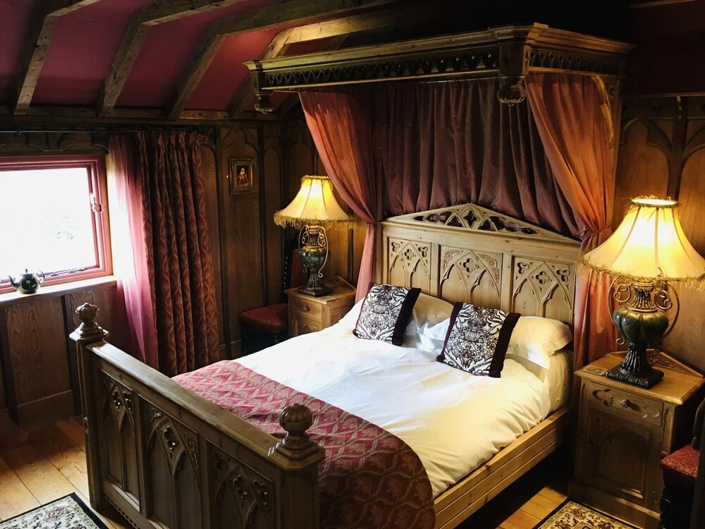 Wolds Village Hotel