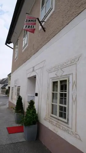 Alte Gendarmerie - Renate Dirninger