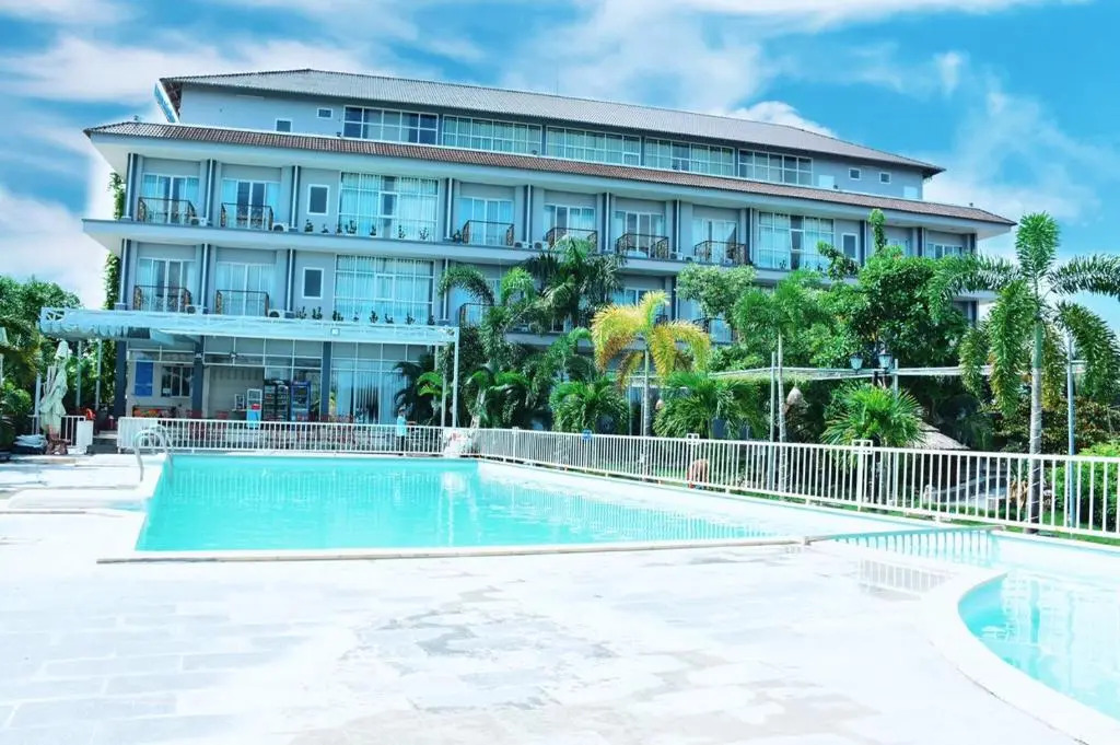 Ozon Hotel