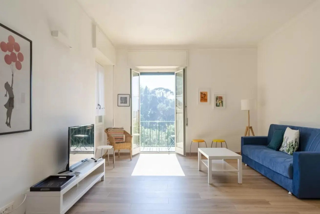 ALTIDO Charming 2-bed flat with terrace near the Beach