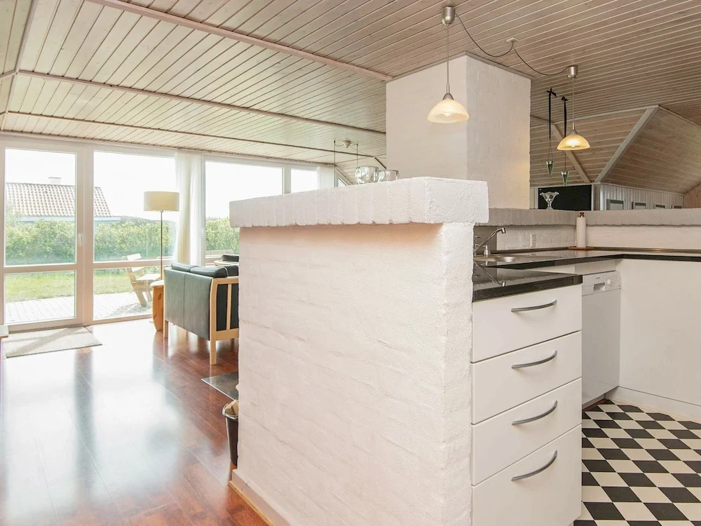 Vintage Holiday Home in Hvide Sande Not Far From Sea Coast