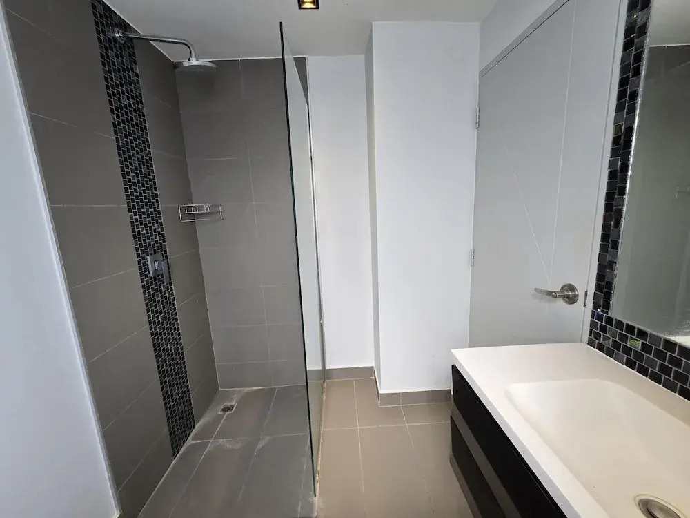 Sleek Corner 1 Bed Apt T1-607
