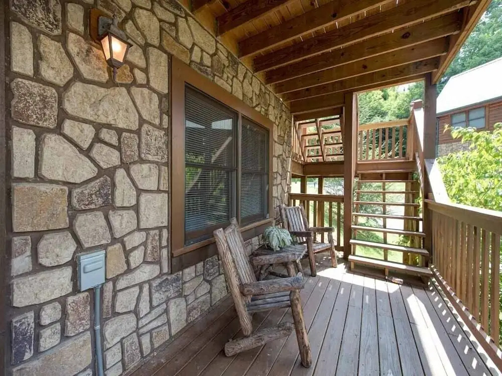 Peace N Quiet 3 Bedroom Home with Hot Tub