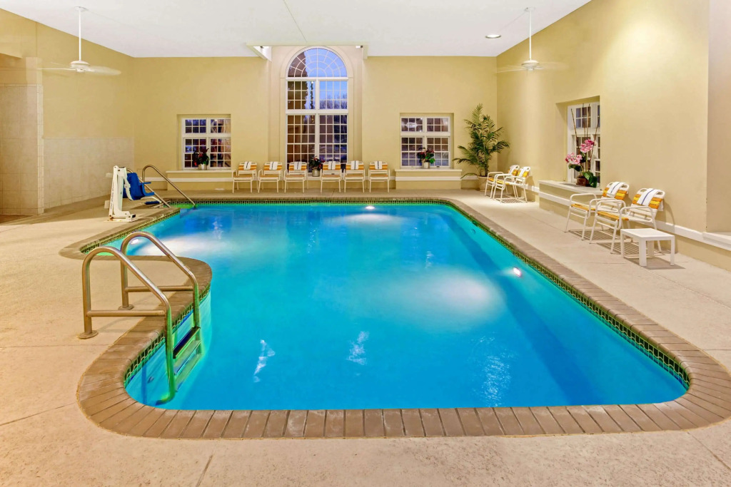 La Quinta by Wyndham Milwaukee Delafield
