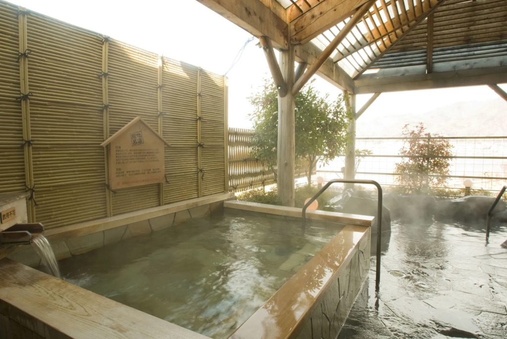 Rako Hananoi Hotel
