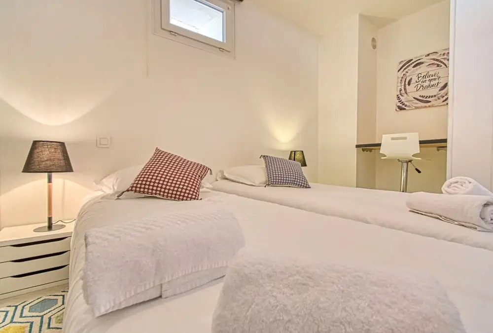 Apartment 4 People, 20 Meters From the Croisette!