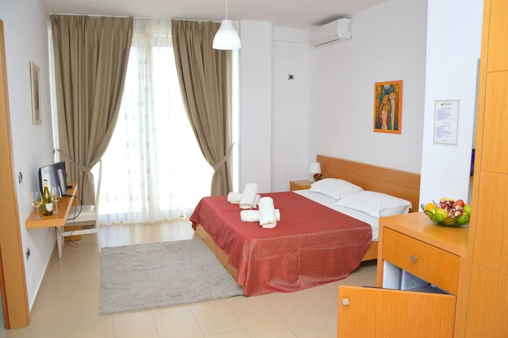 Pastarella Beachfront Resort