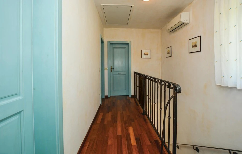 Cozy Home In Koper With Wifi