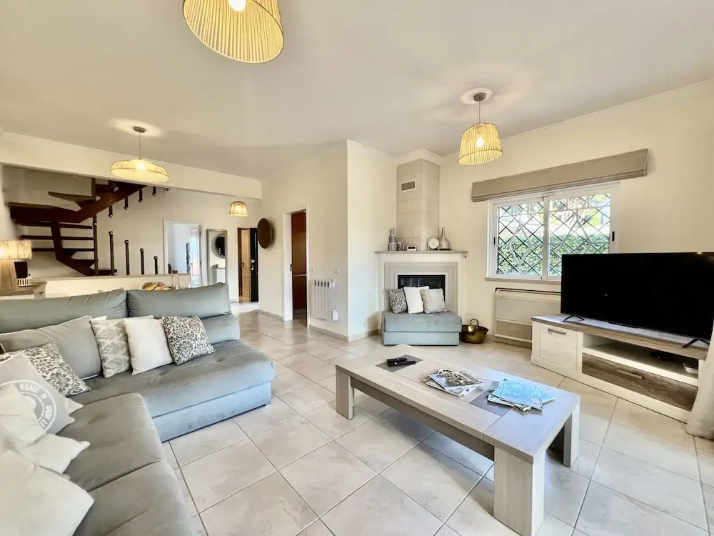 Vilamoura Deluxe Villa by Homing