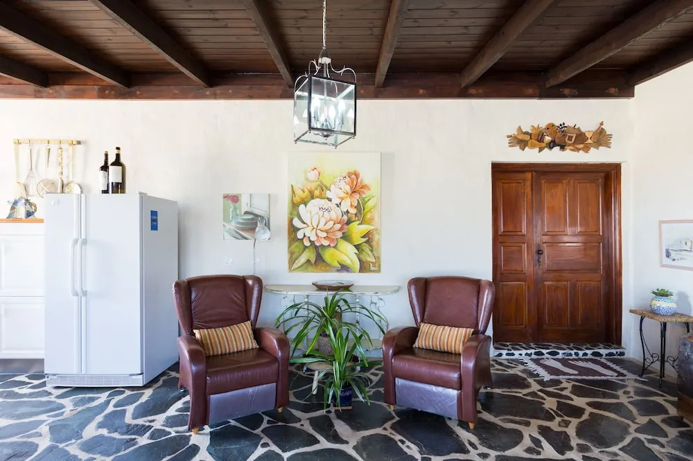Casa Pilar, Aurora y Tarabilla en Finca Ecológica
