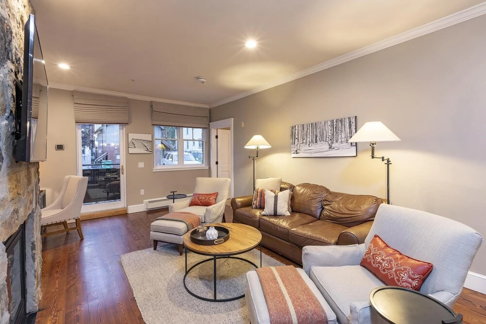 River Club 102 2 Bedroom Condo by Alpine Lodging Telluride