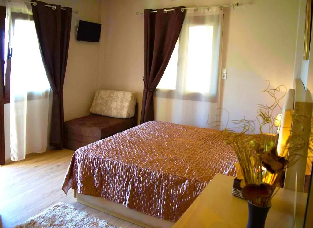 Dimitra House