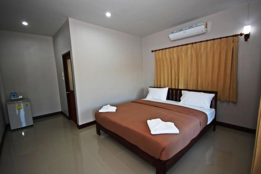 Rai Lam Poo Farm and Camping Resort