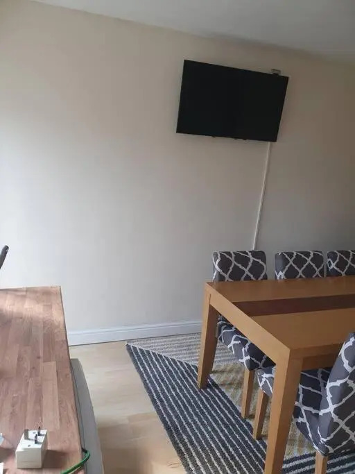 Contractors & Families 5 Bedroom House 7 Beds - Wifi *Garden* Parking