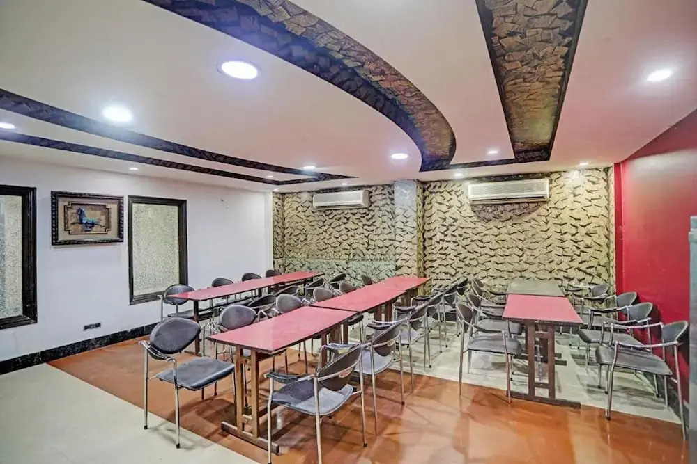 1 BR Guest house in Karol Bagh, New Delhi (6D89), by GuestHouser