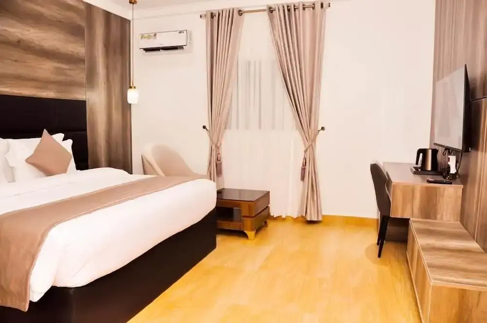 Jukky Hotel