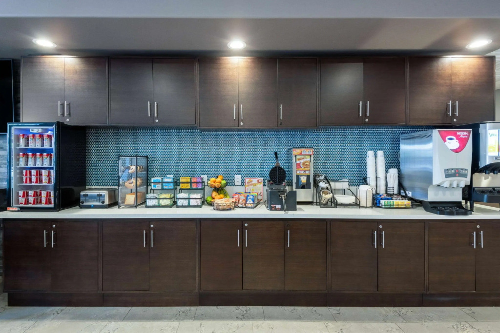 Microtel Inn & Suites by Wyndham Tracy